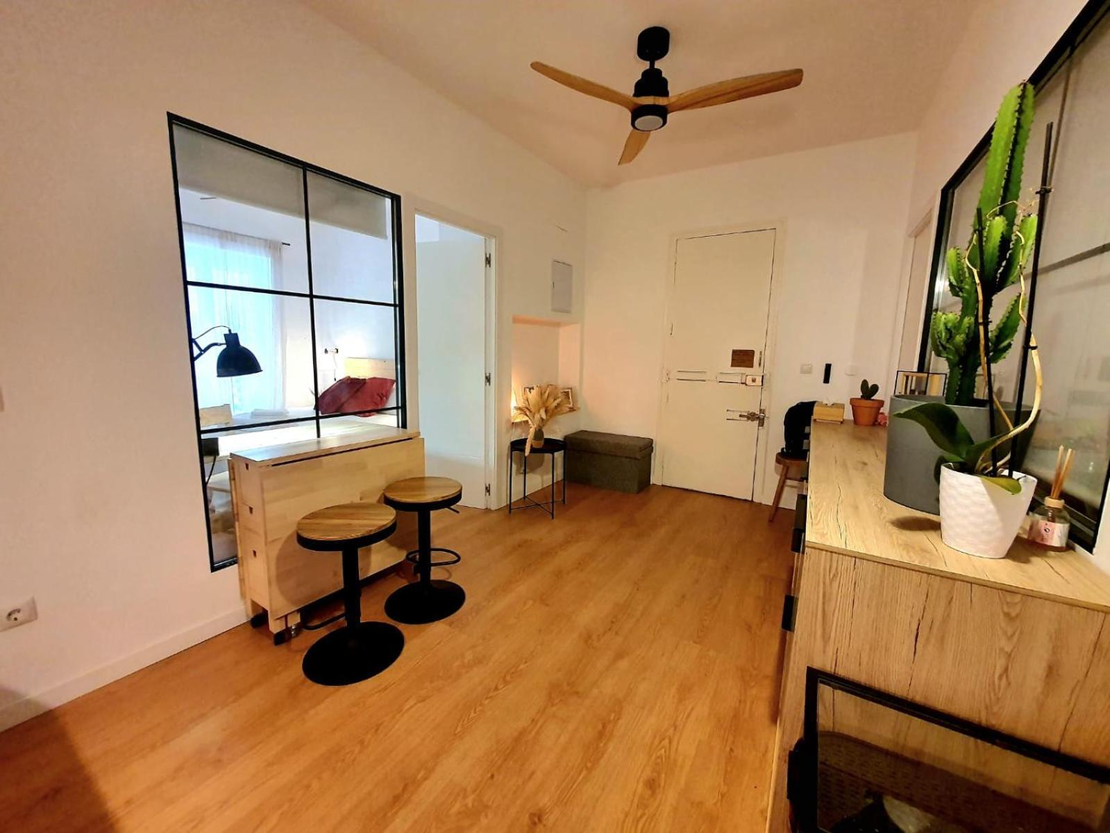 Rentadore Atocha Suites マドリード エクステリア 写真